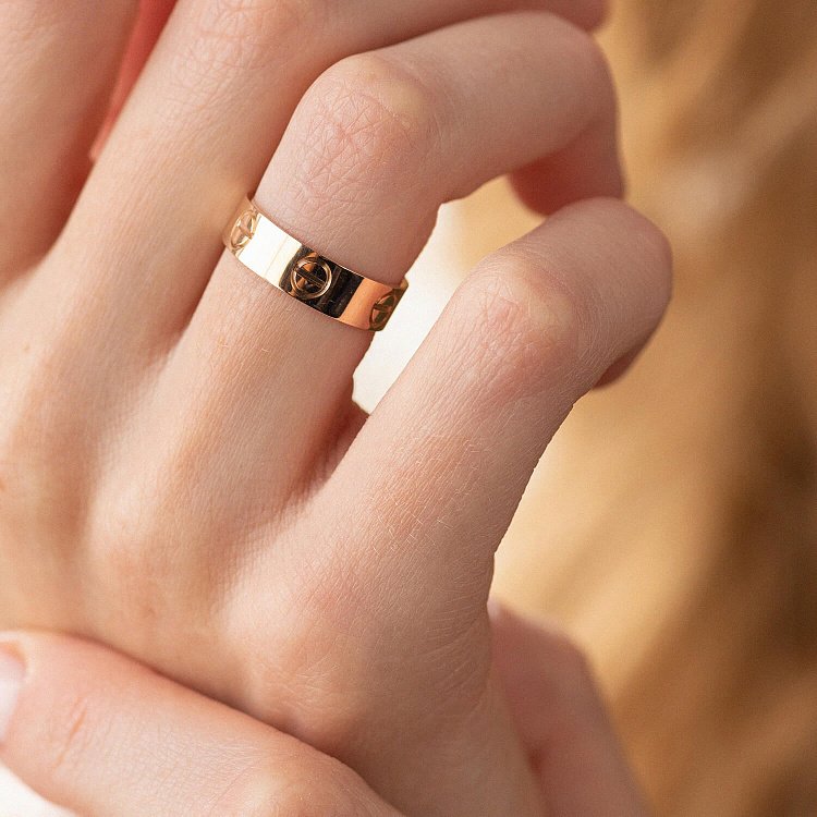 Каблучка "Love" у червоному золоті к07145 від ювелірного магазину Онікс - 4