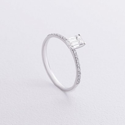 Заручальна золота каблучка з діамантами 241911121