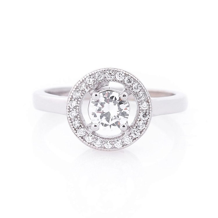 Серебряное кольцо с фианитами 112159 от ювелирного магазина Оникс - 2