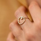 Золотое кольцо "Круговорот" с фианитом к07486 от ювелирного магазина Оникс - 1