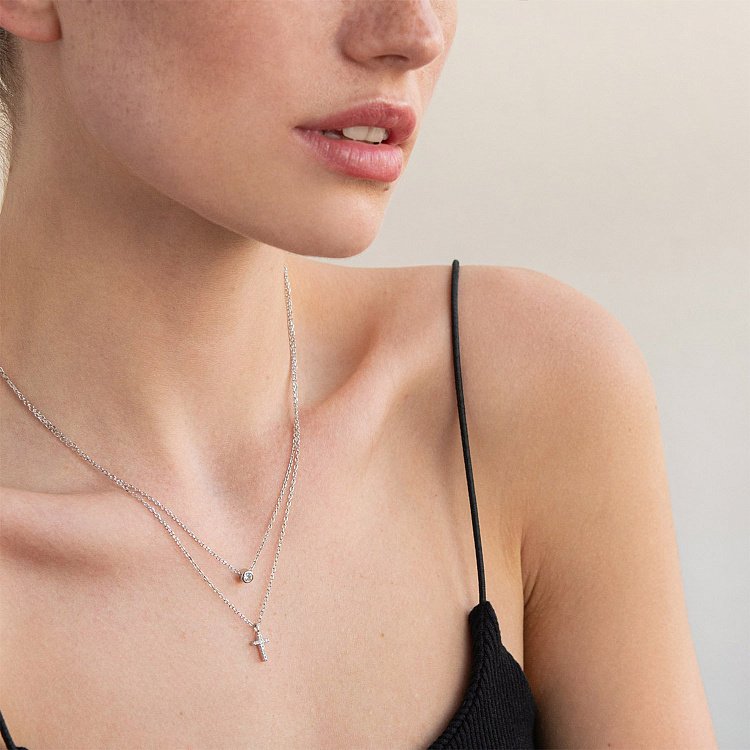 Срібне кольє "Хрестик" з фіанітами 181128 від ювелірного магазину Онікс - 2