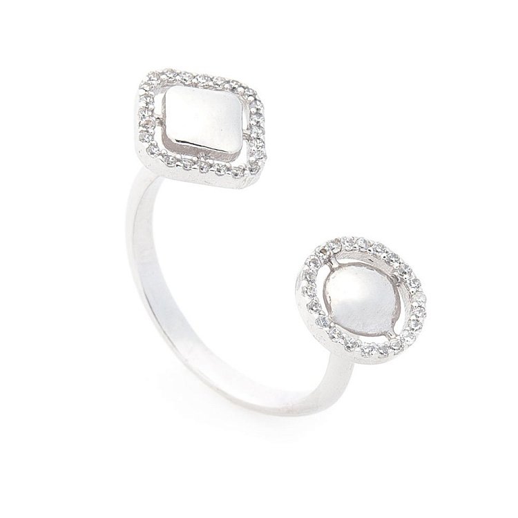 Золотое кольцо "Клевер" (фианиты) к04809 Золотое кольцо "Клевер" (фианиты) к04809 от ювелирного магазина Оникс