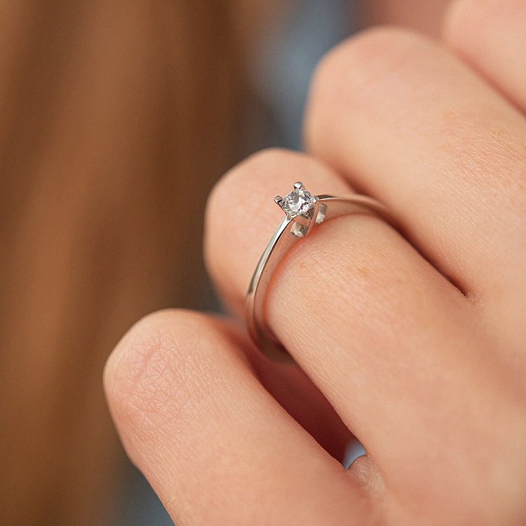 Помолвочное кольцо с фианитом (белое золото) к07169 от ювелирного магазина Оникс - 3