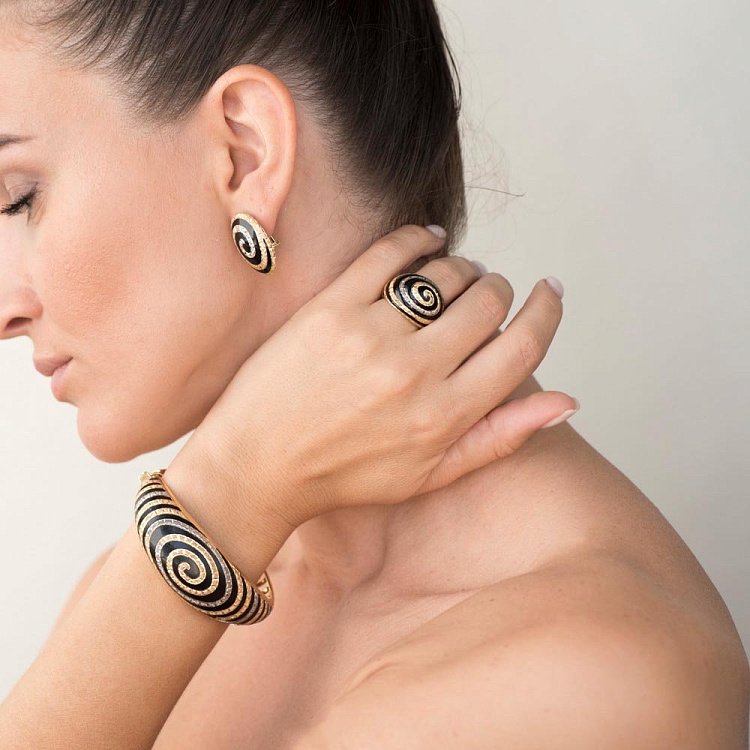 Золотые серьги (эмаль) с02538 от ювелирного магазина Оникс - 4