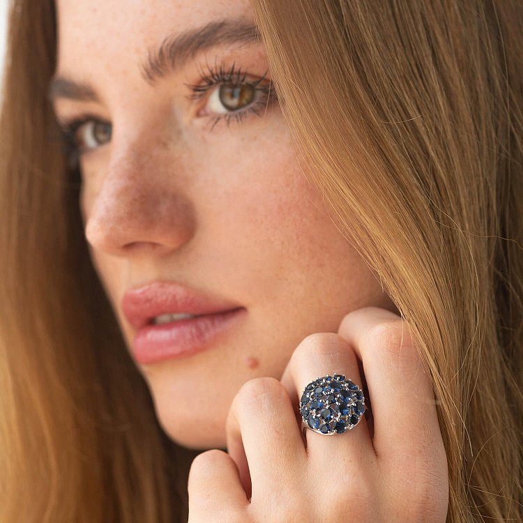 Срібна каблучка із синіми фіанітами 172 від ювелірного магазину Онікс - 3