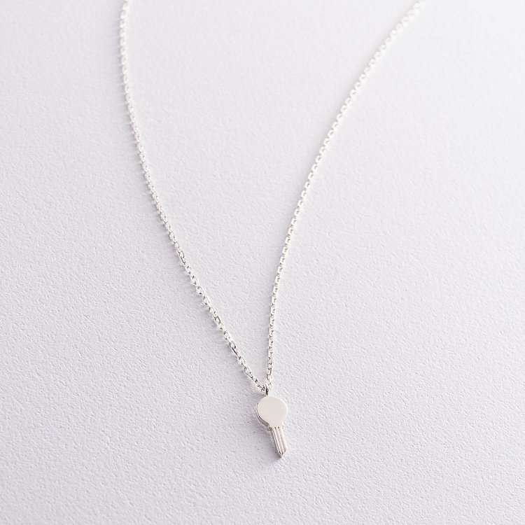 Серебряное колье "Ключик" 181126 от ювелирного магазина Оникс