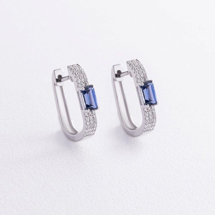 Золотые серьги с бриллиантами и сапфирами сб0565sm от ювелирного магазина Оникс