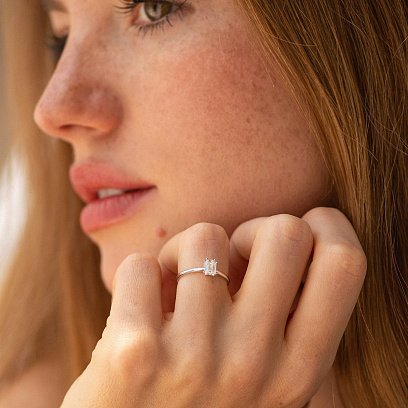 Заручальна золота каблучка з діамантом 241931121 №4