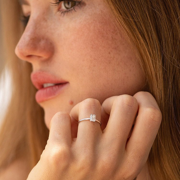 Заручальна золота каблучка з діамантом 241931121 від ювелірного магазину Онікс - 3