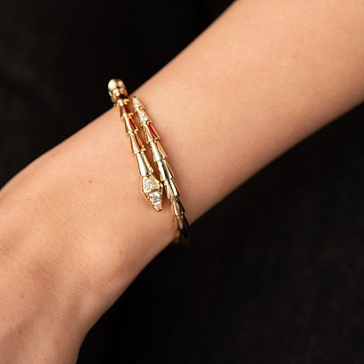 Жорсткий браслет "Змія" у жовтому золоті (фіаніти) б05401 №5