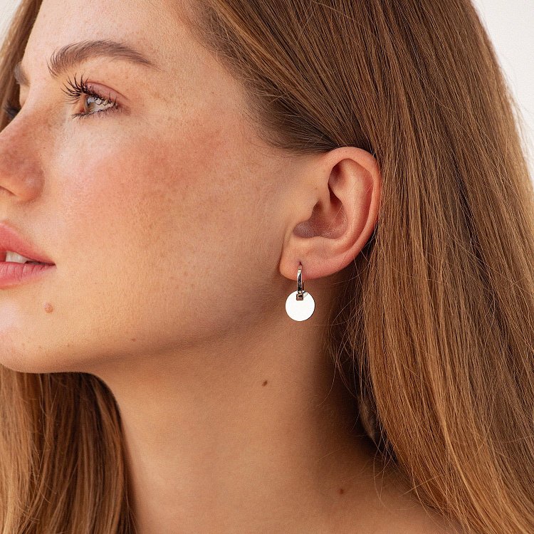 Сережки - кільця "Монетки" у білому золоті с09042 від ювелірного магазину Онікс - 1