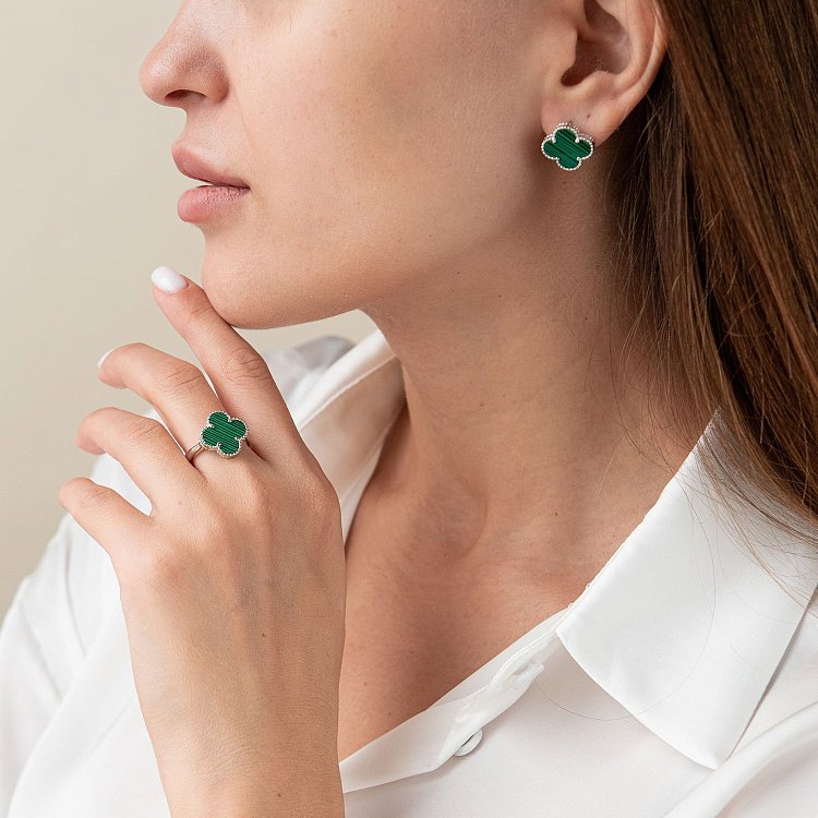 Срібні сережки "Конюшина" з малахітом 122115 від ювелірного магазину Онікс - 7