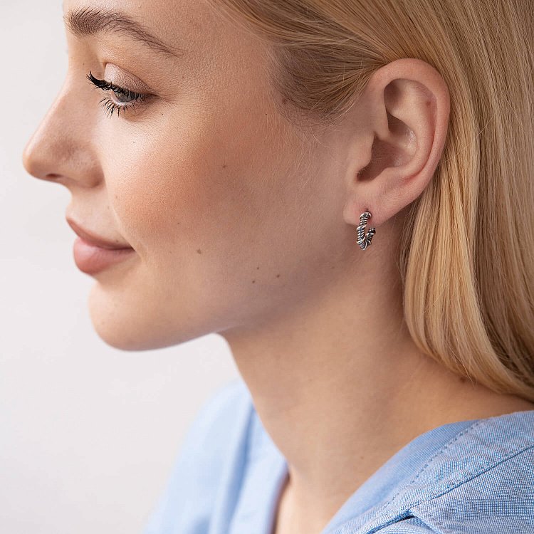 Серебряные серьги - пусеты "Мелани" 123218 от ювелирного магазина Оникс - 3