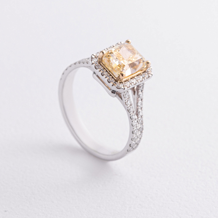 Золотое кольцо с бриллиантами 243271121 от ювелирного магазина Оникс - 1