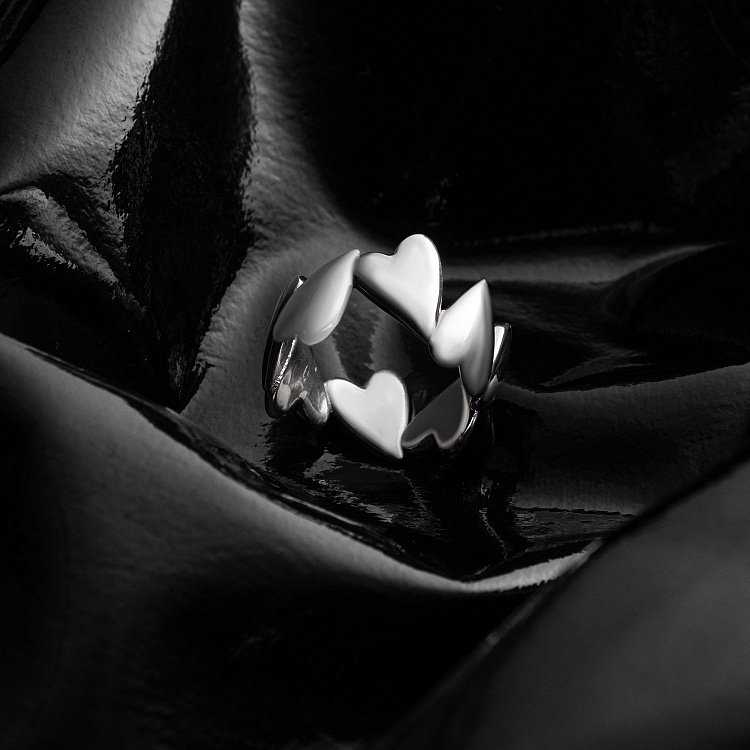 Срібна каблучка "Сердечки" 7255 від ювелірного магазину Онікс - 5