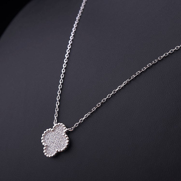 Серебряное колье с фианитами 18210 от ювелирного магазина Оникс - 2