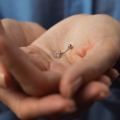 Серебряный пирсинг в пупок "Клевер" (фианиты) 26019 №2