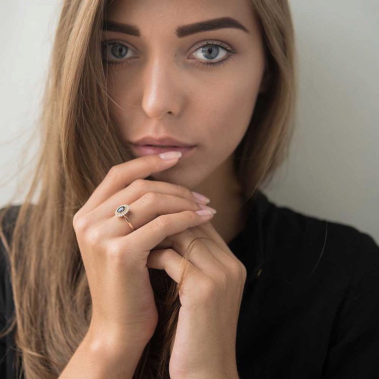 Золотое кольцо с фианитами к04680 - 3 Золотое кольцо с фианитами к04680 от ювелирного магазина Оникс - 3