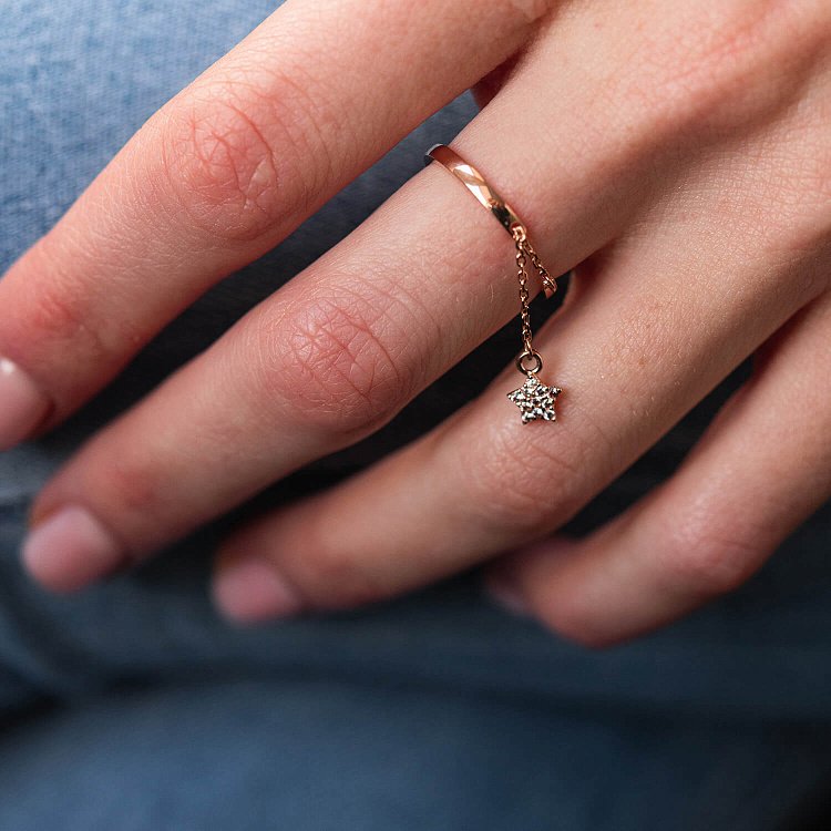 Золота каблучка з підвіскою "Зірочка" (фіаніти) к06994 від ювелірного магазину Онікс - 4