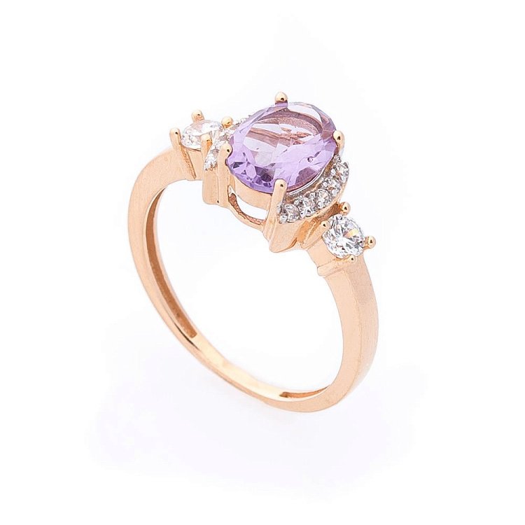 Золотое кольцо (аметист, фианит) к05086 Золотое кольцо (аметист, фианит) к05086 от ювелирного магазина Оникс