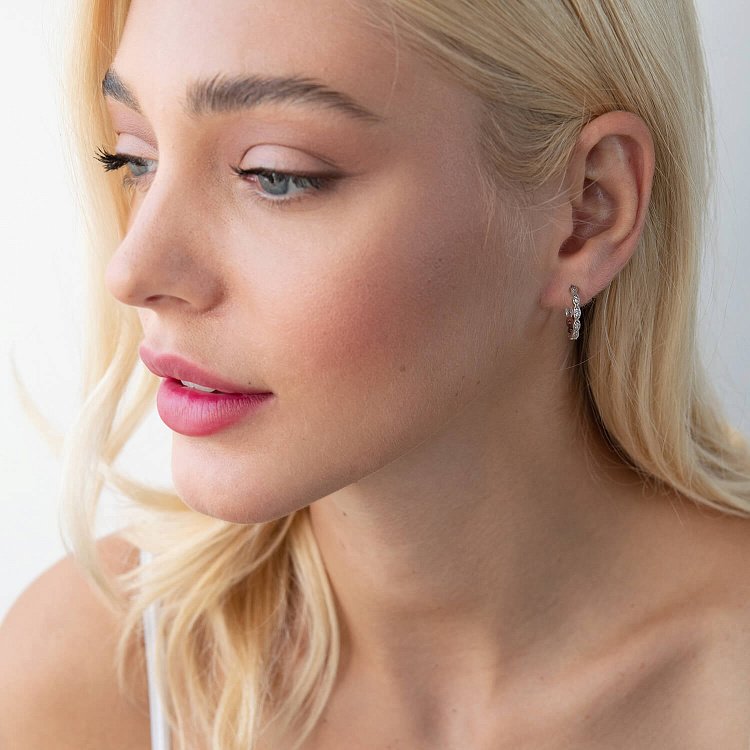 Срібні сережки - пусети з фіанітами 4914 від ювелірного магазину Онікс - 4