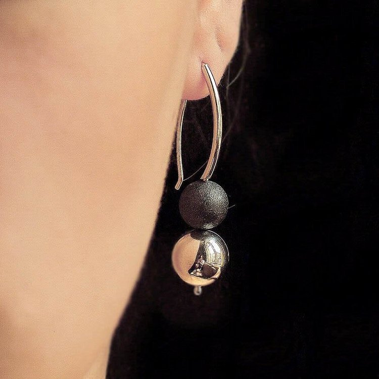 Срібні сережки кульки (чорніння) 12034 від ювелірного магазину Онікс - 3