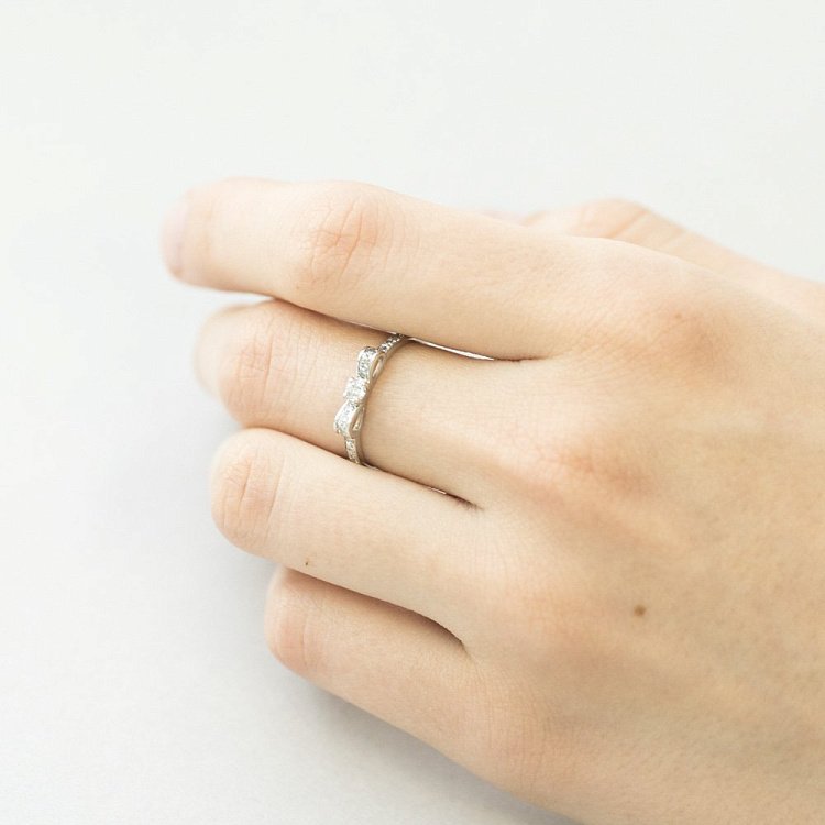 Золота каблучка "Бантик" (діаманти) zberdh78246 від ювелірного магазину Онікс - 5