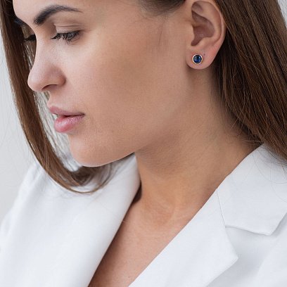 Золоті сережки-пусети з синтетичним сапфіром с05333 №2