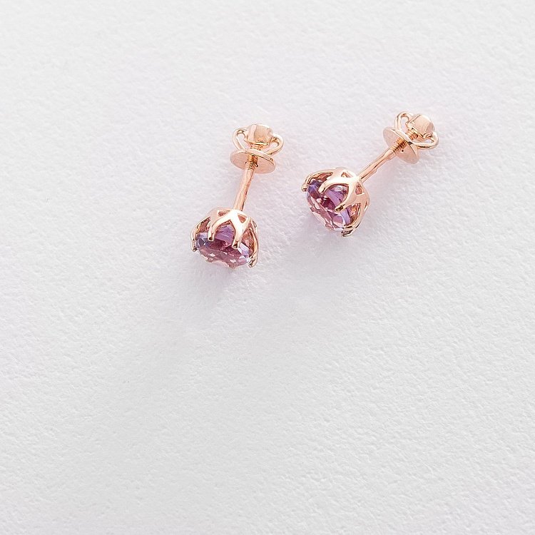 Золоті сережки-пусети з аметистом с06306 від ювелірного магазину Онікс - 2