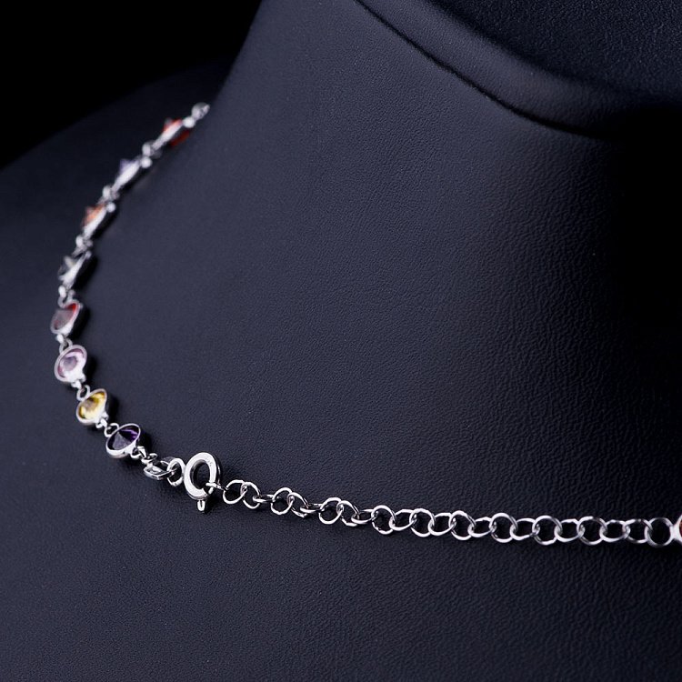 Серебряное колье с цветными фианитами 18572 от ювелирного магазина Оникс - 2