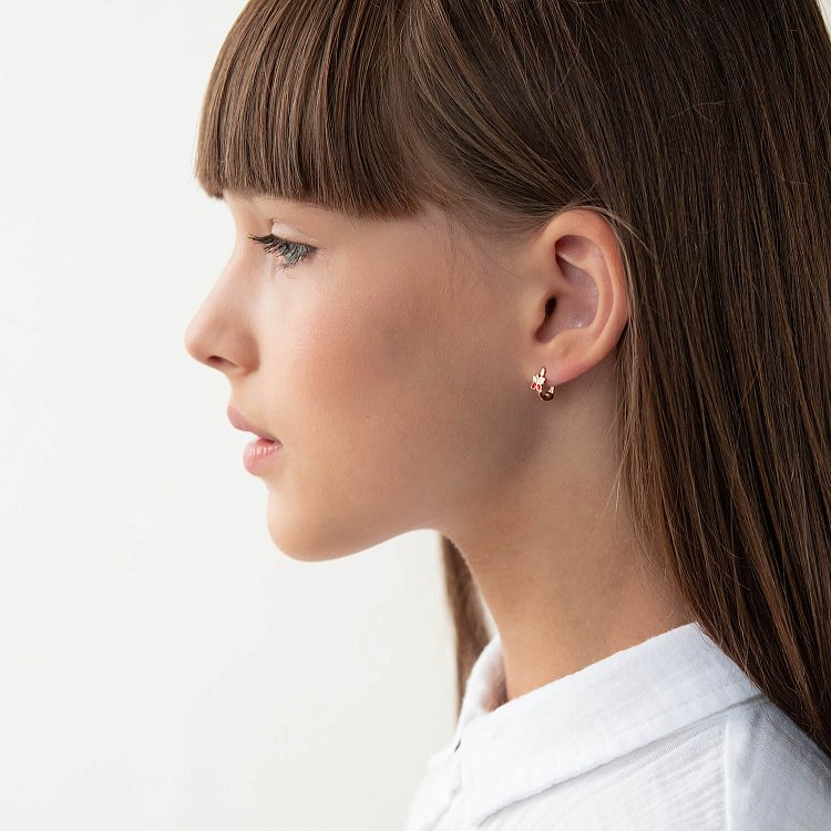 Дитячі золоті сережки "Квіточки" з емаллю с02159 від ювелірного магазину Онікс - 1