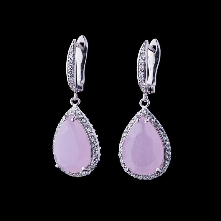 Серебряные серьги с фианитами 121913 от ювелирного магазина Оникс