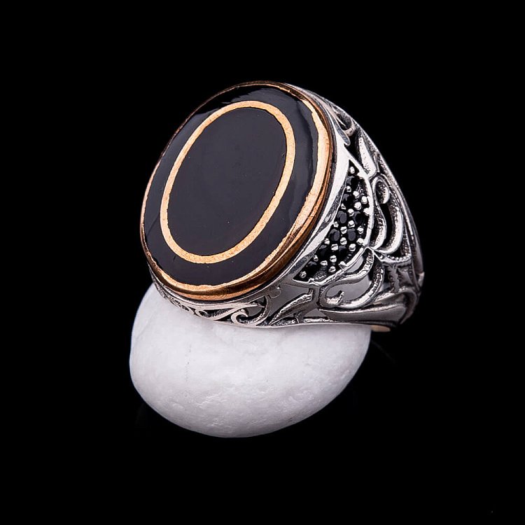 Серебряная печатка с эмалью, медью и фианитами 111647 от ювелирного магазина Оникс