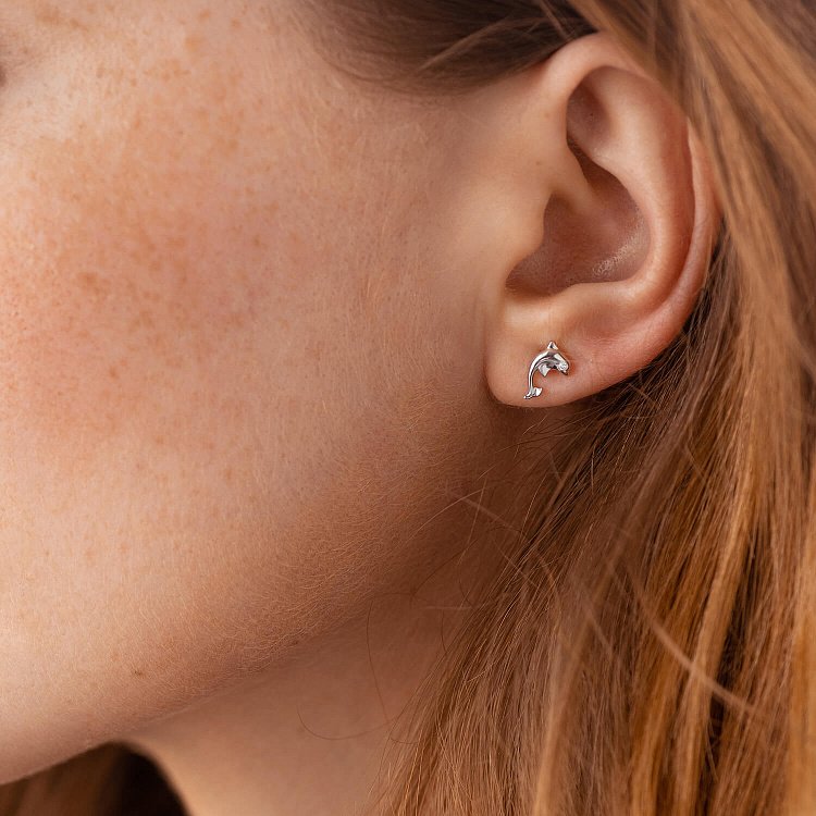 Золоті сережки - пусети "Дельфіни" з діамантами 311391121 від ювелірного магазину Онікс - 1