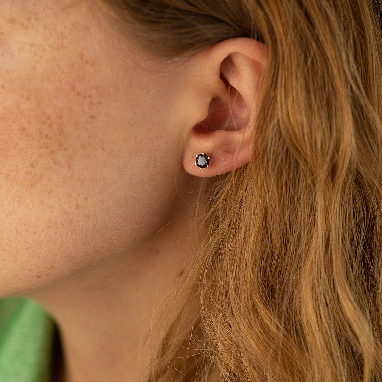 Сережки - пусети з чорними діамантами (біле золото) 336271121 від ювелірного магазину Онікс - 1