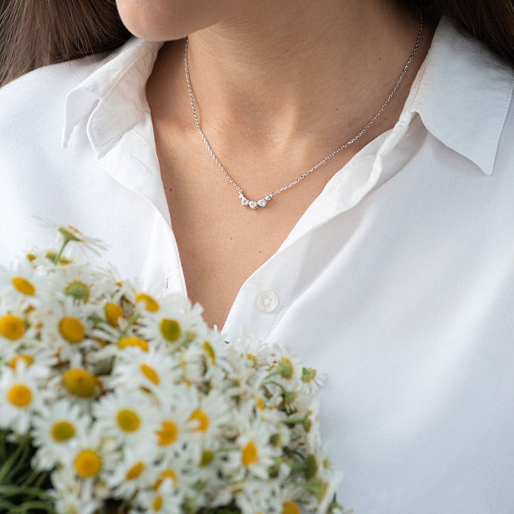 Срібне кольє "Сердечка" (фіаніти) 181014 від ювелірного магазину Онікс - 1