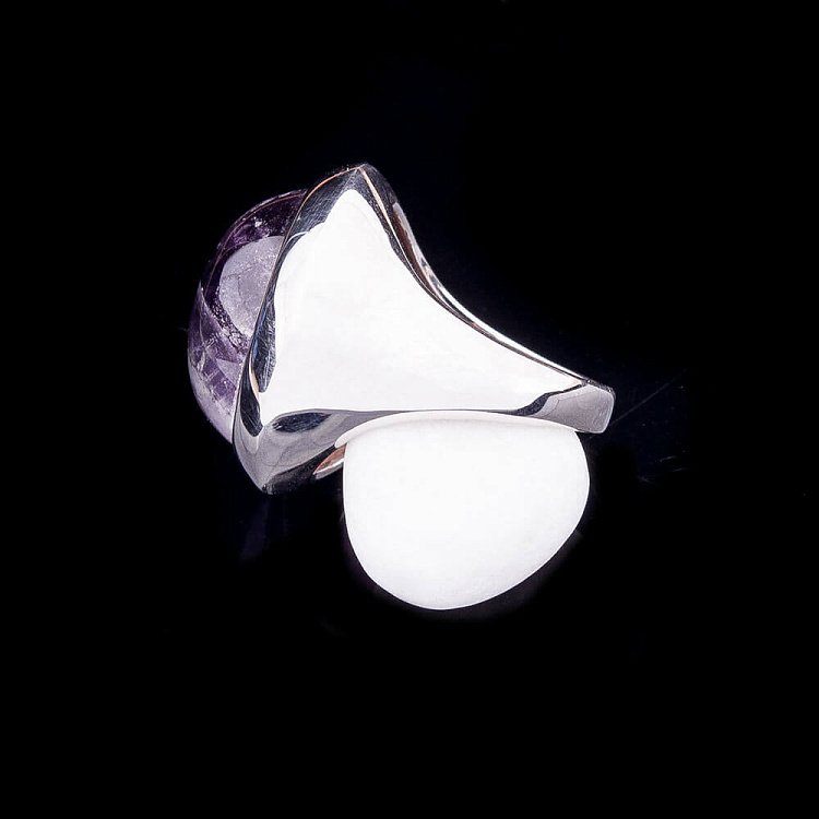 Серебряное кольцо с аметистом с122к30*8е от ювелирного магазина Оникс - 2