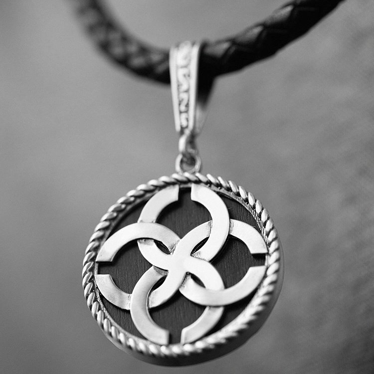 Срібний кулон – оберіг "Весільник" з ебеновим деревом 085 від ювелірного магазину Онікс - 4