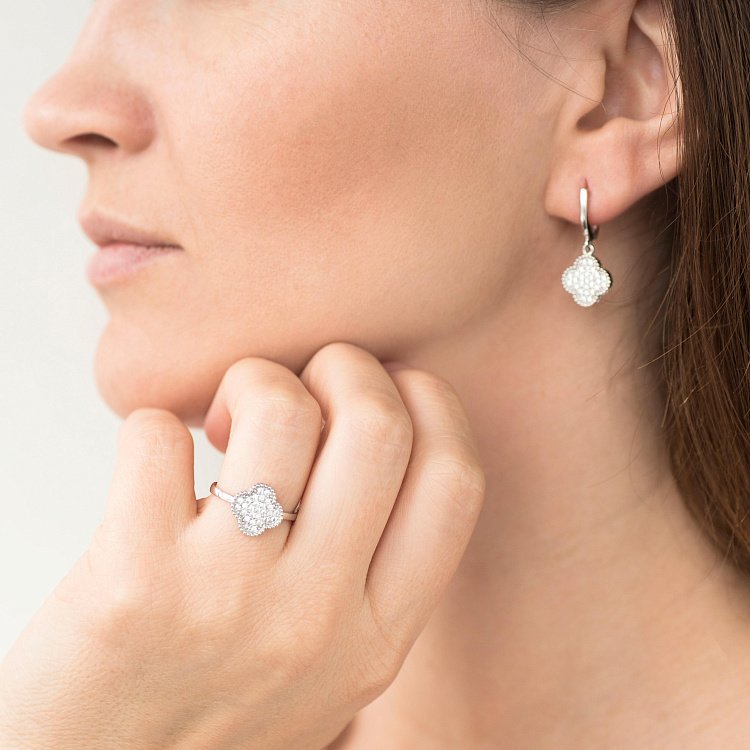 Золотое кольцо "Клевер" (фианиты) к05691 от ювелирного магазина Оникс - 4