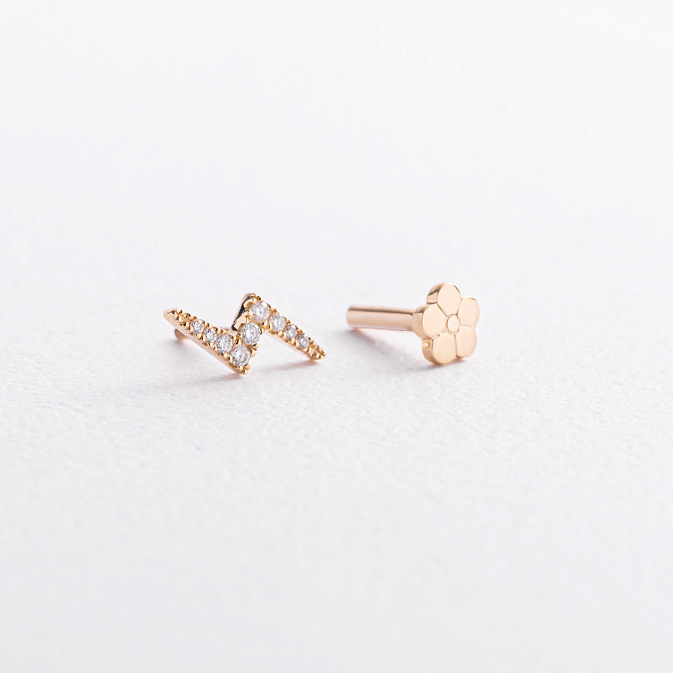 Одиночна золота сережка для хеліксу "Блискавка" (діаманти) сб0682ca від ювелірного магазину Онікс - 2