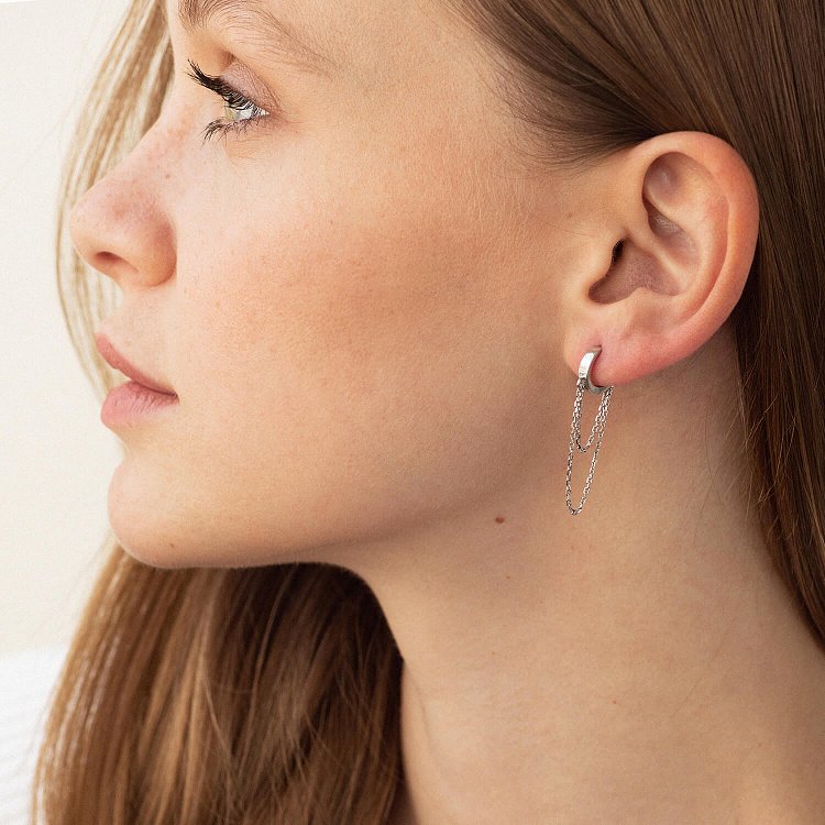 Серебряные серьги - кольца с цепочками 7072 от ювелирного магазина Оникс - 3