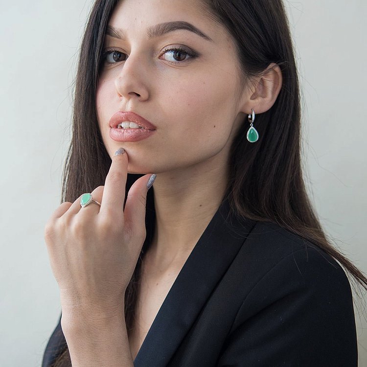 Серебряное кольцо (фианиты) 111921 от ювелирного магазина Оникс - 4