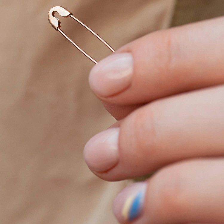 Золота шпилька зак00007 від ювелірного магазину Онікс - 1