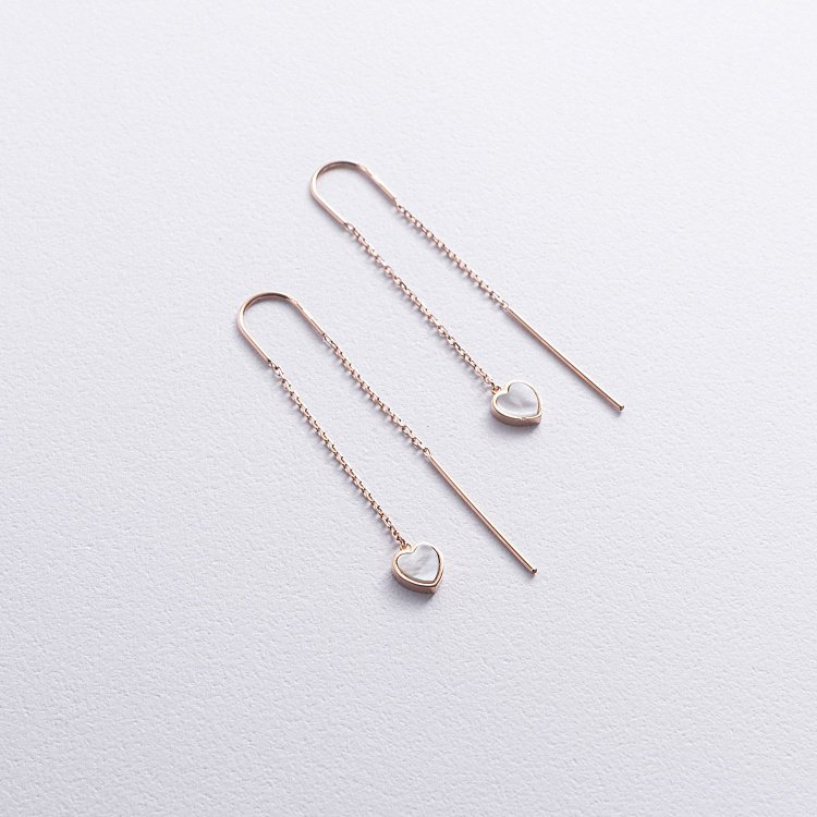 Золоті сережки - протяжки "Сердечки" з перламутром с08574 від ювелірного магазину Онікс