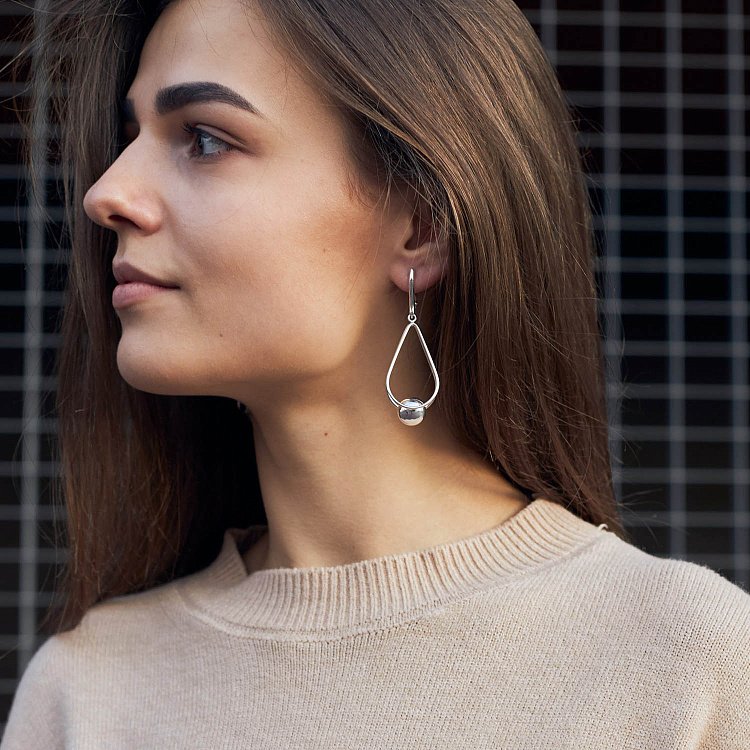 Серебряные серьги "Шарики" 12834 от ювелирного магазина Оникс - 8