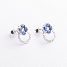 Серьги - пусеты "Клевер" в белом золоте (бриллианты, сапфиры) сб0720lg от ювелирного магазина Оникс - 1