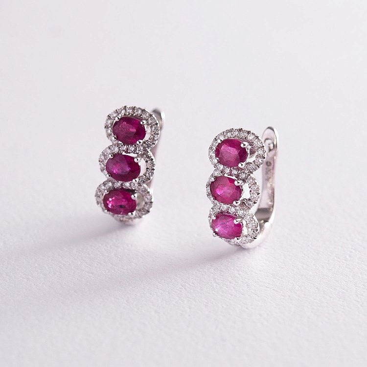 Золоті сережки з діамантами та рубінами сб02761 від ювелірного магазину Онікс