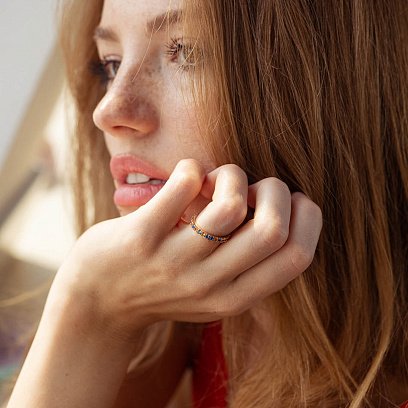 Каблучка з доріжкою блакитного та жовтого каменів (червоне золото) 815к №2