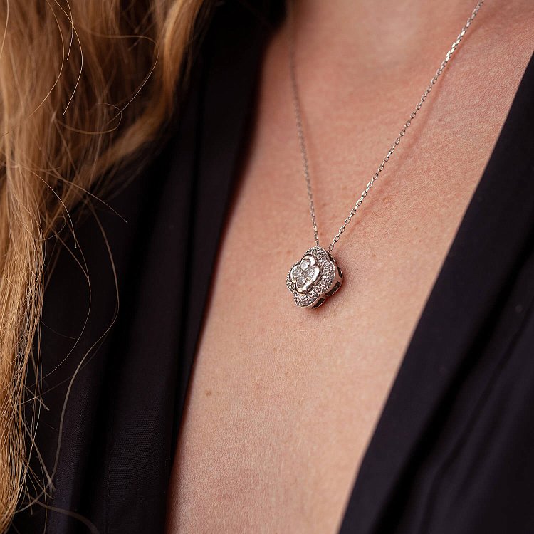 Золота підвіска "Конюшина" з діамантами п319 від ювелірного магазину Онікс - 4