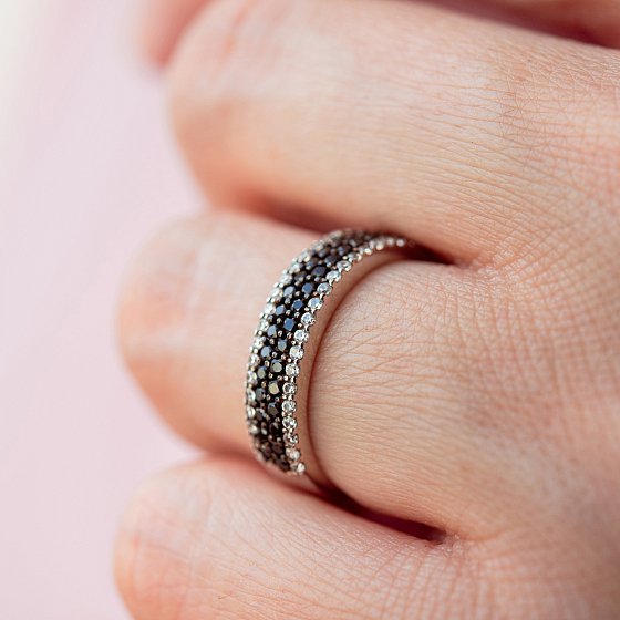 Серебряное кольцо с черными и белыми фианитами 1110/1р-cz №4